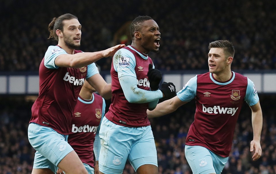 Diafra Sakho's move from West Ham to West ham has broken down over his back injury