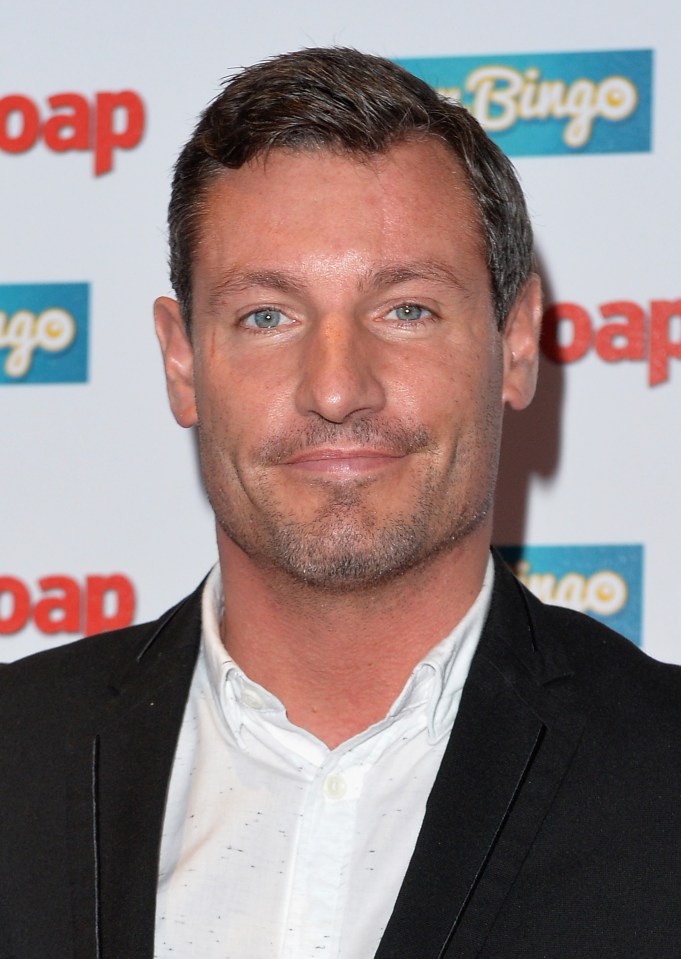  Former EastEnders actor Dean Gaffney took a cheeky swipe at Corrie's Shayne Ward for being dull on Twitter