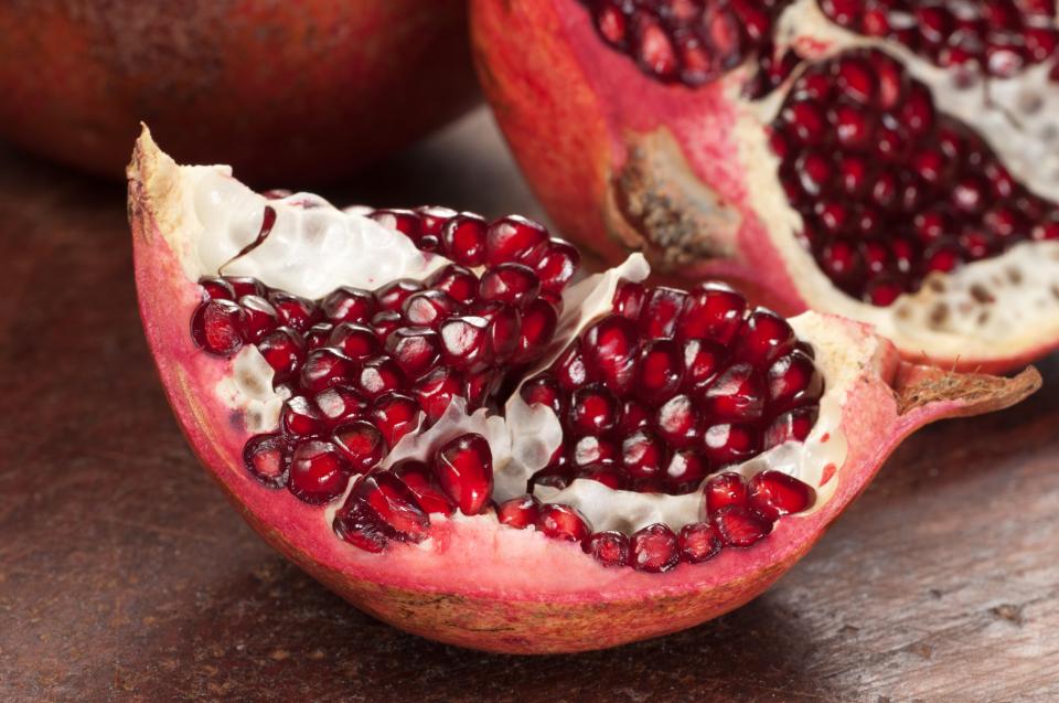  Eating pomegranate can vastly improve the texture of the skin