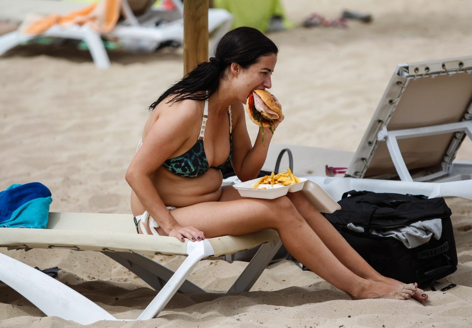 Bikini-Clad Chantelle Houghton Chows Down on Sandwich