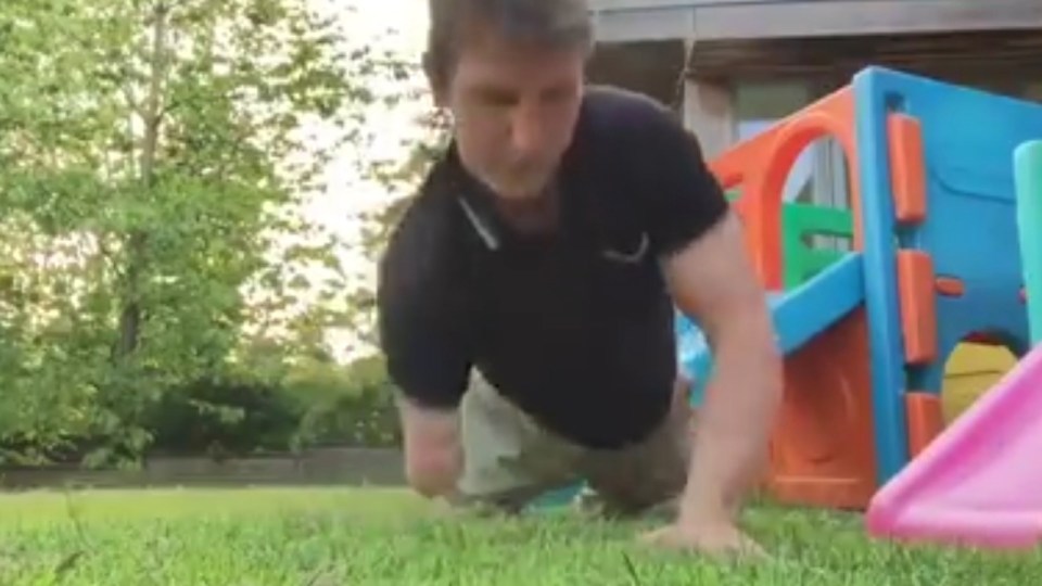  Jon White takes part in the 22 push-up challenge