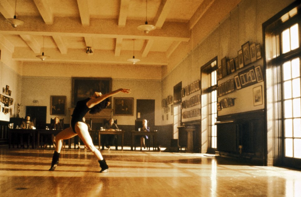  Jennifer Beals famously used two female body doubles for the dance routines but they found the breakdancing elements too difficult