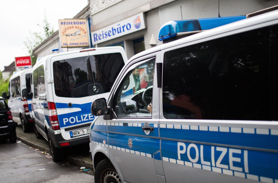 Raids on alleged Islamist cells in North Rhine Westphalia