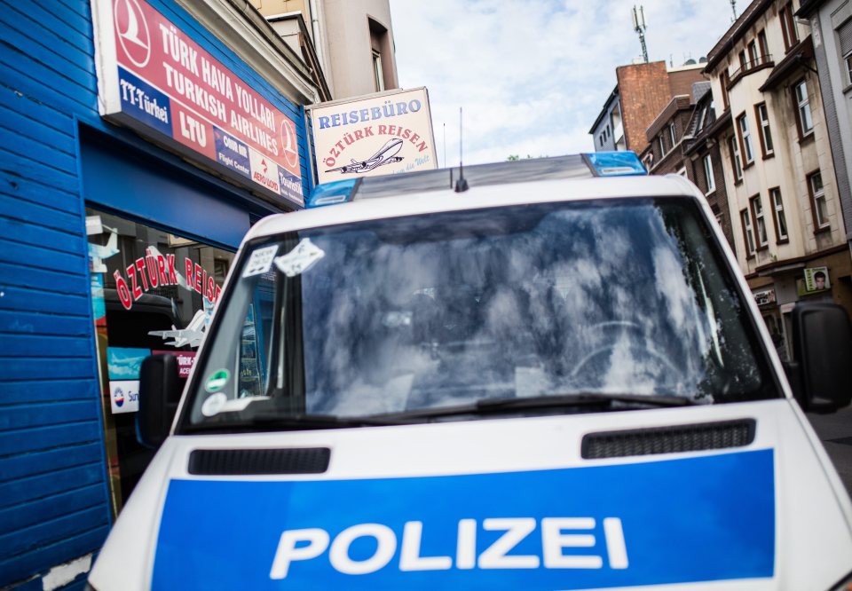 Raids on alleged Islamist cells in North Rhine Westphalia