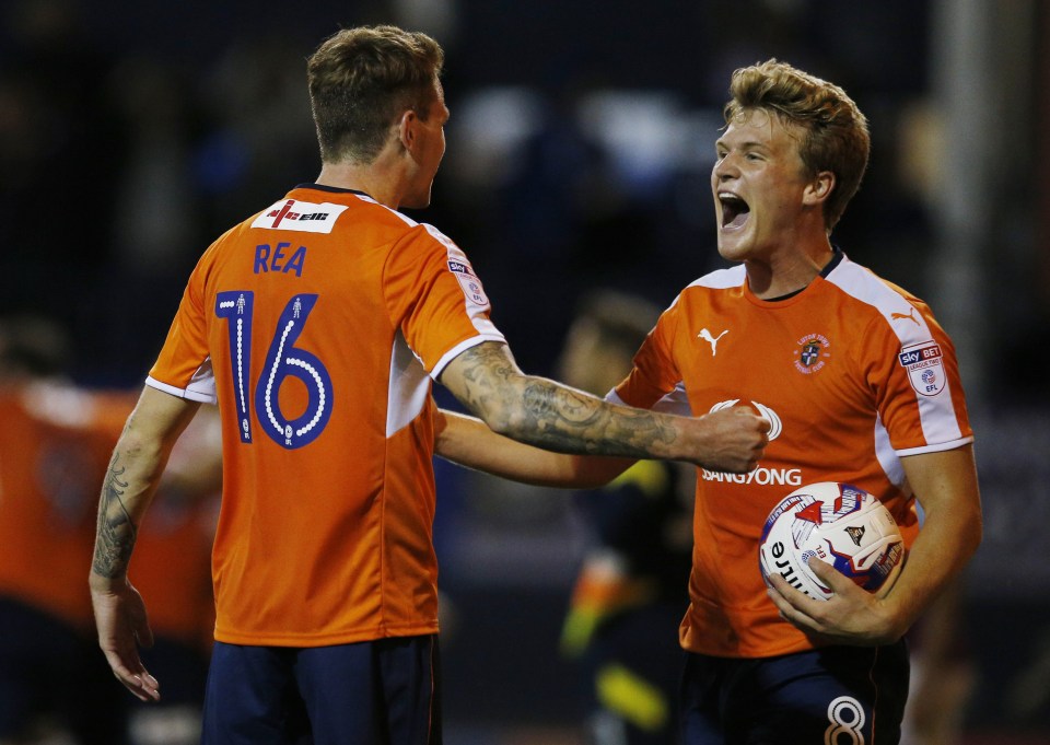  Cameron McGeehan and Glen Rea celebrate Luton's third goal, an own goal by Aston Villa¿s Jores Okore Mandatory