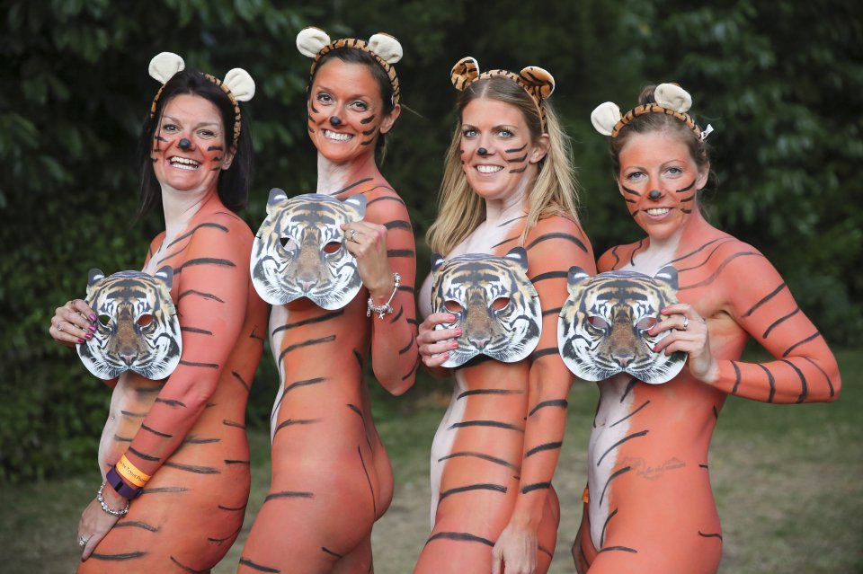 Luckily for these runners masks were in abundance