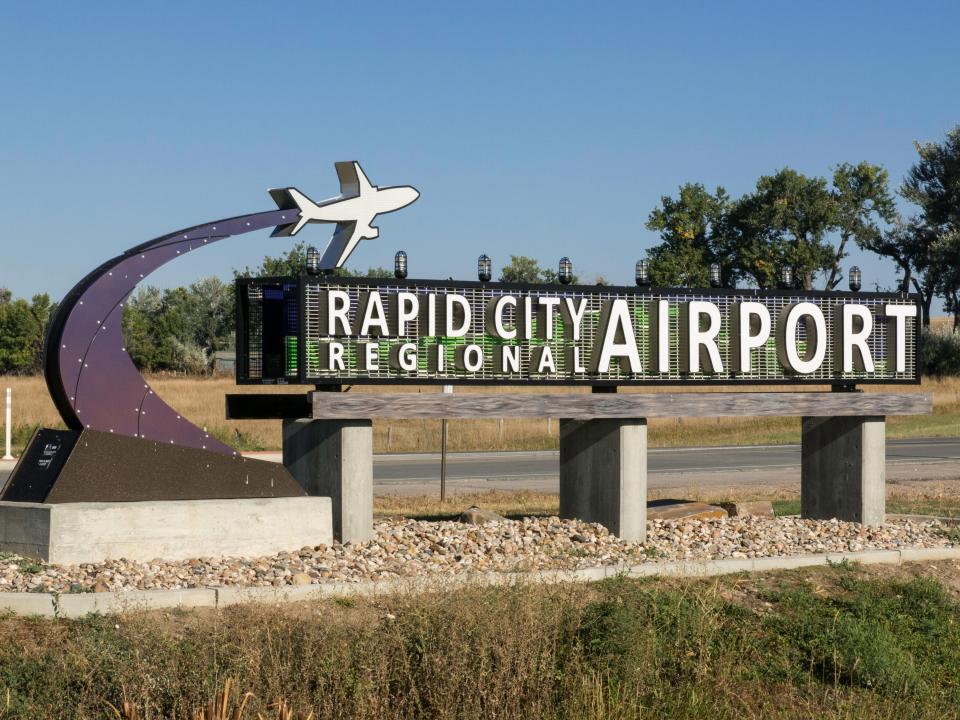  The flight was forced to make an emergency landing at the Rapid City Airport