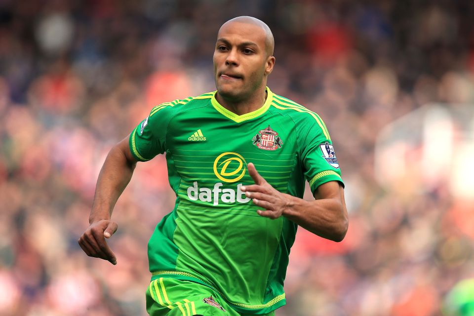  Younes Kaboul has agreed a deal to join Watford