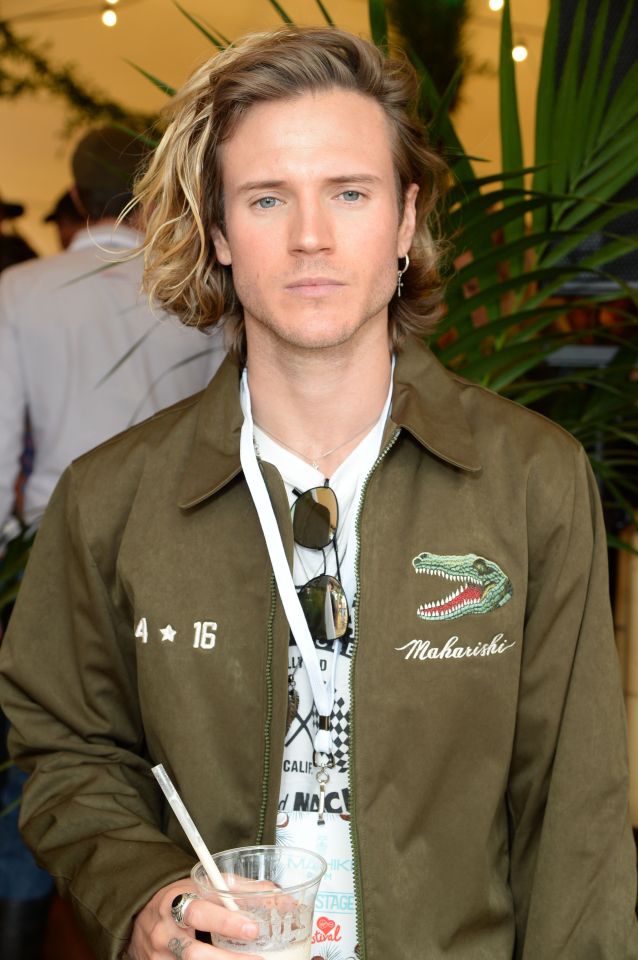  McFly star Dougie Poynter looked as cool as ever in Khaki