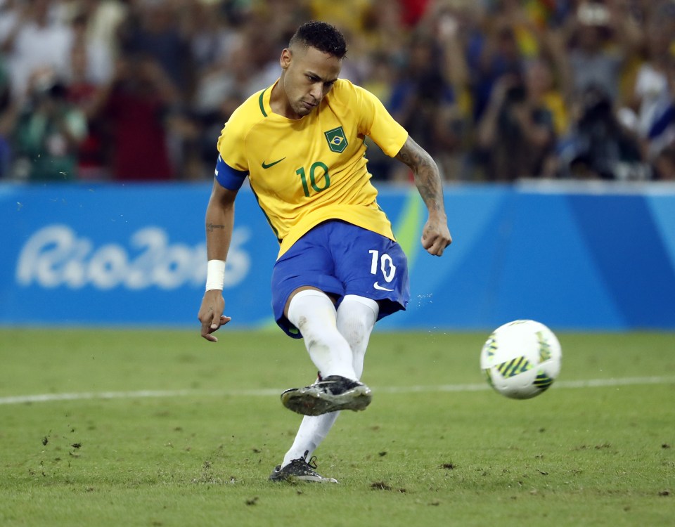 Neymar takes the final penalty with the weight of his whole nation on his shoulders