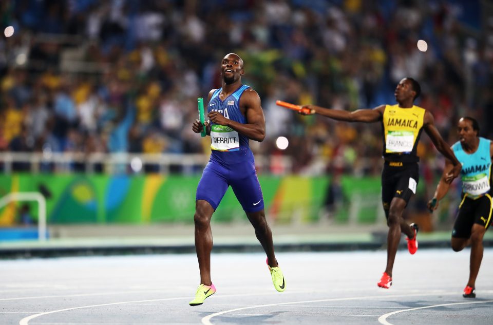 Lashawn Merritt anchors the USA 4x400m relay team home 