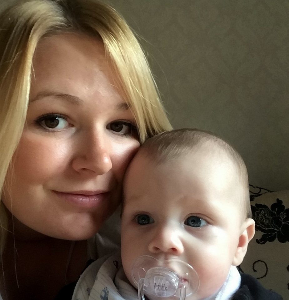  Jo-Beth Dent, pictured with her son Billy, said she was horrified to see her little boy in so much pain