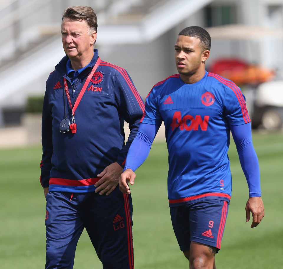 Memphis Depay certainly was not as happy as he looked today under Louis van Gaal