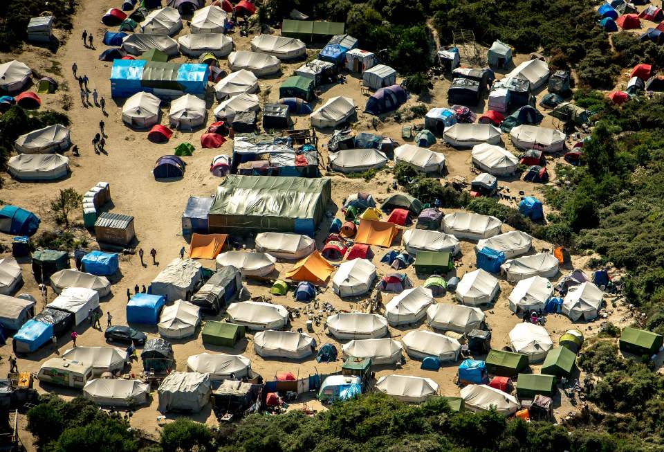  Packed tight . . . tents nudge against each other in less well-regulated areas