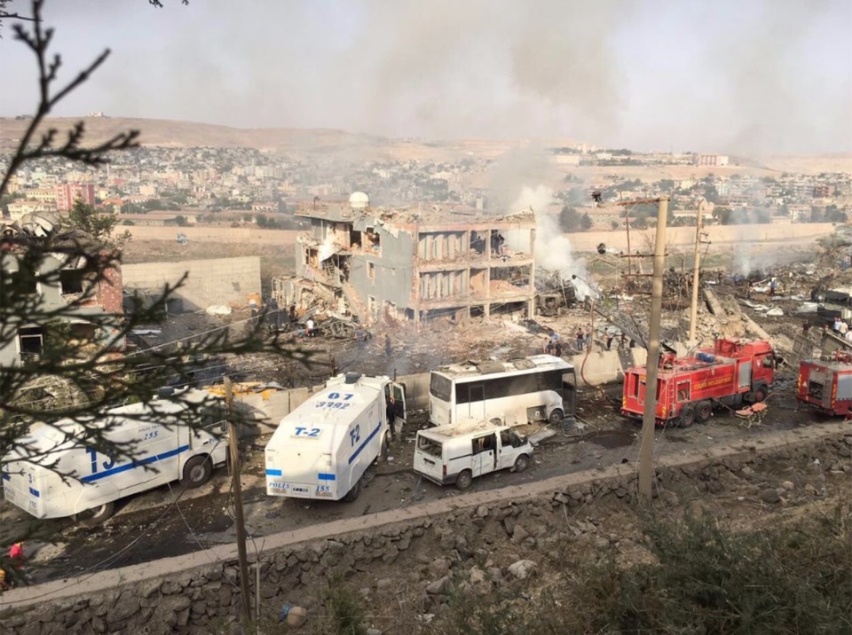  Turkish authorities said they feared many were dead after an explosion rocked a police building in the south-eastern town of Cizre