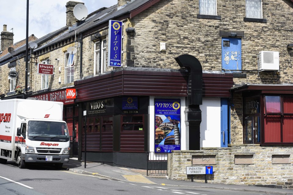 The couple ran out of Vitos restaurant in Sheffield after eating steak, garlic bread and beer