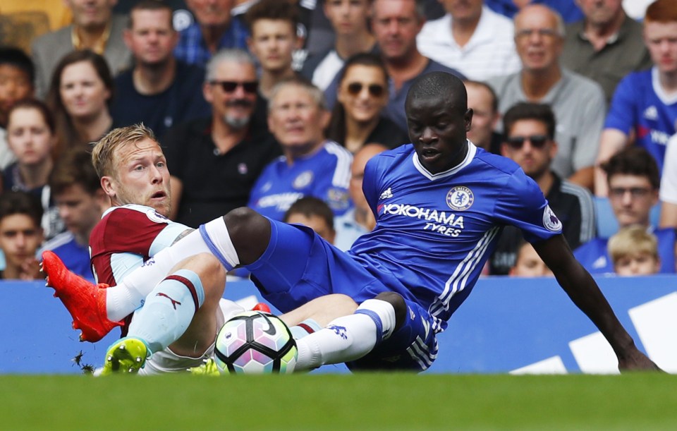  N'Golo Kante has already settled in to the Chelsea midfield since moving from Leicester