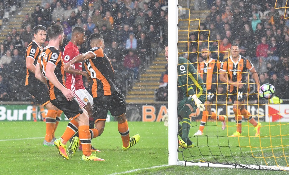 Marcus Rashford netted Man United's winner in the 92nd minute against Hull