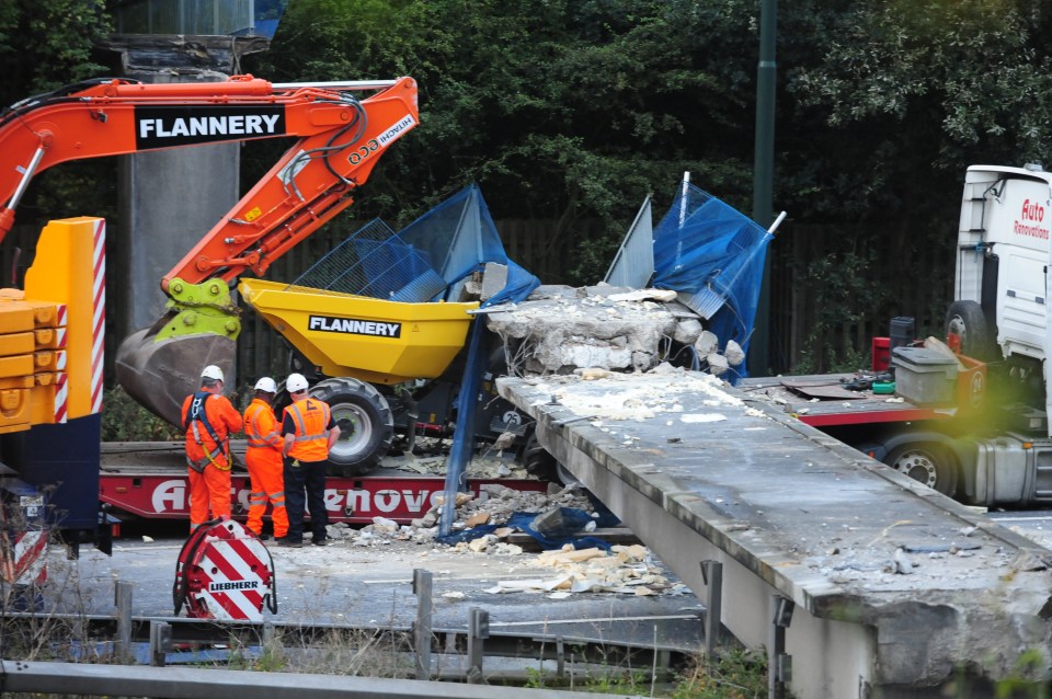 M20 BRIDGE COLLAPSE (28.08.2016)