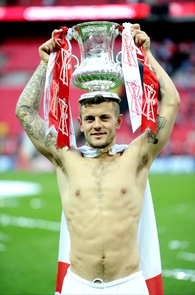  Wilshere would prefer to stay in England rather than go abroad