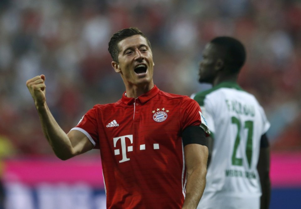 Football Soccer - Bayern Munich v Werder Bremen - German Bundesliga - Allianz Arena, Munich, Germany - 26/08/16 - Bayern Munich's Robert Lewandowski celebrates after scoring the third goal against Werder Bremen REUTERS/Michaela Rehle DFL RULES TO LIMIT THE ONLINE USAGE DURING MATCH TIME TO 15 PICTURES PER GAME. IMAGE SEQUENCES TO SIMULATE VIDEO IS NOT ALLOWED AT ANY TIME. FOR FURTHER QUERIES PLEASE CONTACT DFL DIRECTLY AT + 49 69 650050.