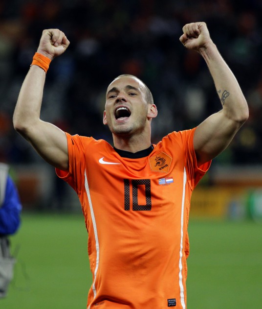  Wesley Sneijder should clearly have won Ballon d'Or ahead of Lionel Messi in 2010