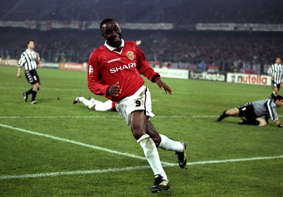 21 Apr 1999: Andy Cole of Manchester United wheels away in delight after scoring the winner in the UEFA Champions League semi-final second leg match against Juventus at the Stadio delle Alpi in Turin, Italy. United won 3-2 on the night to go through 4-3on aggregate. Mandatory Credit: Mike Hewitt /Allsport