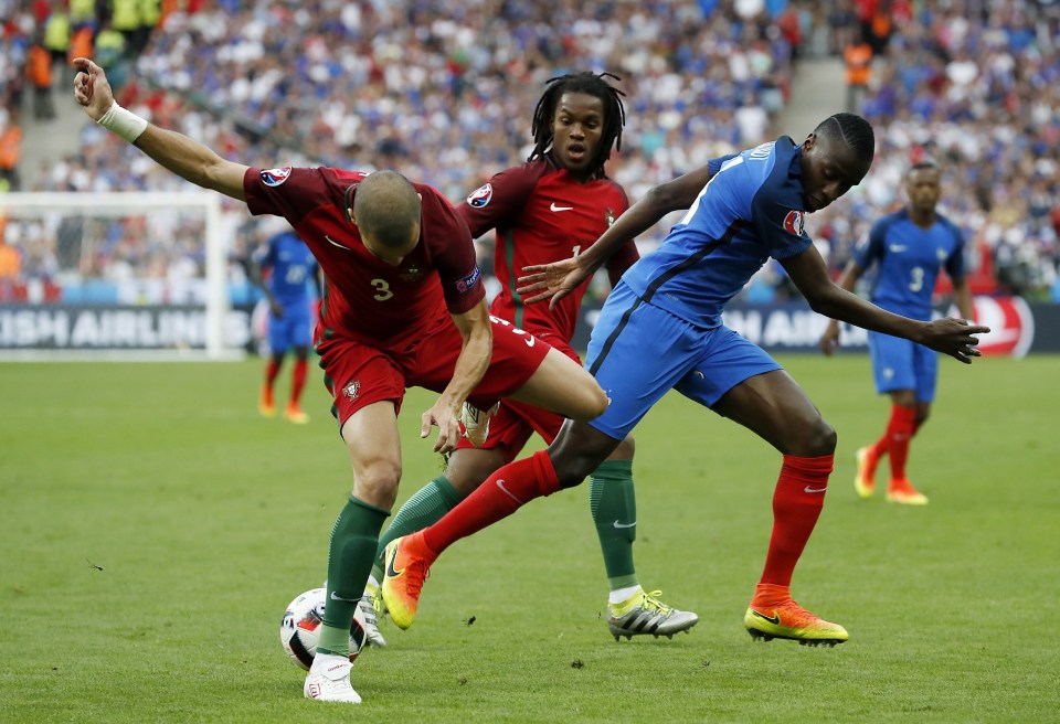 (L-R) Pepe of Portugal, Renato Sanches of Portugal, Paul Pogba of France during the UEFA EURO 2016 final match between Portugal and France on July 10, 2016 at the Stade de France in Paris, France.(Photo by VI Images via Getty Images)