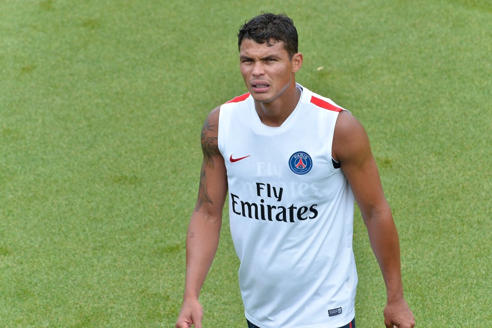  Paris Saint-Germain are hopeful Thiago Silva will be fit and available against Arsenal