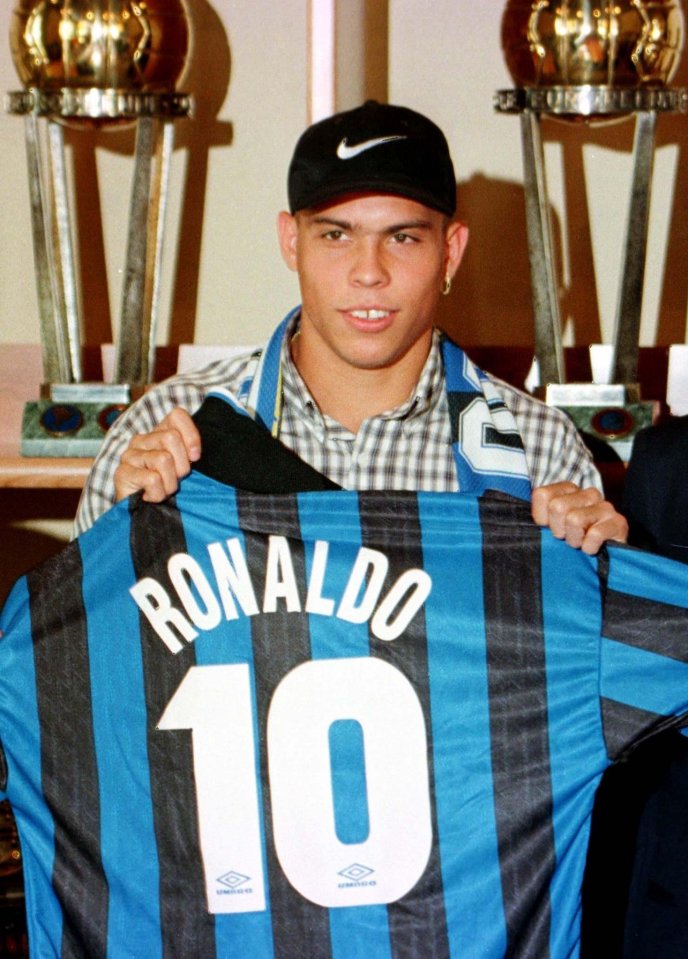  Ronaldo is presented as an Inter Milan player after his world record move in 1997