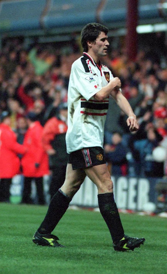 Manchester Utd captain Roy Keane is sent off during tonight's (Wed) FA Cup semi-final replay against Arsenal at Vila Park. United won the match 2-1 after extra time to reach the final against Newcastle, in May. PIC : RUI VIEIRA/PA