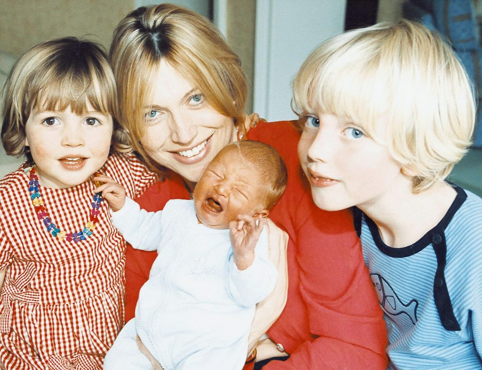 Helen with her three children in 2000; Victoria, Tom and Georgia 