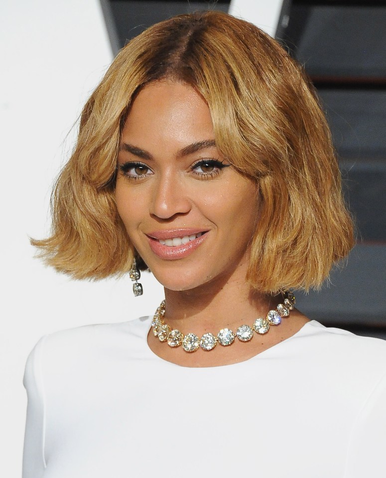 FILE: Beyonce To Perform At Super Bowl 50 2015 Vanity Fair Oscar Party Hosted By Graydon Carter - Arrivals