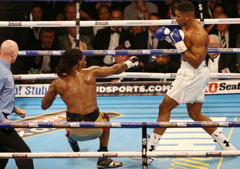  Joshua KOd Charles Martin at the O2 to win his world title