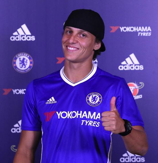  David Luiz rejoined Chelsea on deadline day