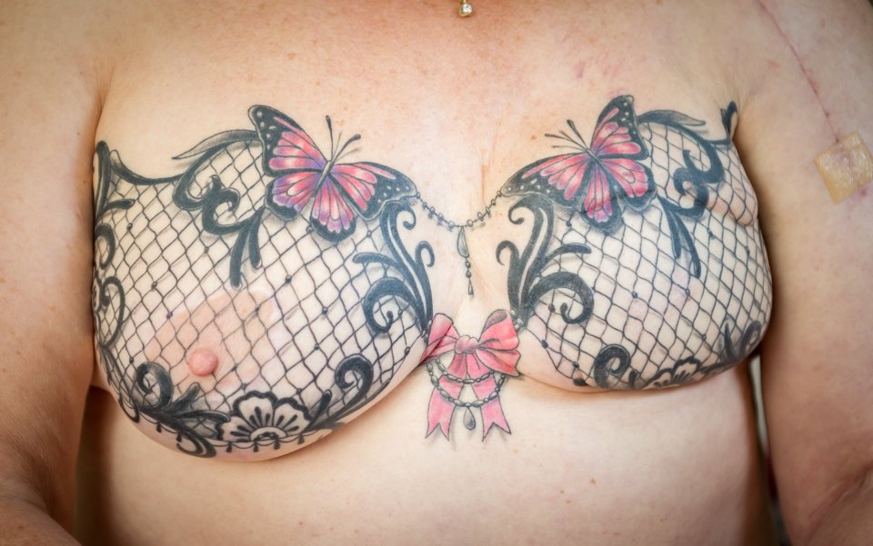  Linda said the pink ribbon in the middle was the most tender during the tattoo procedure