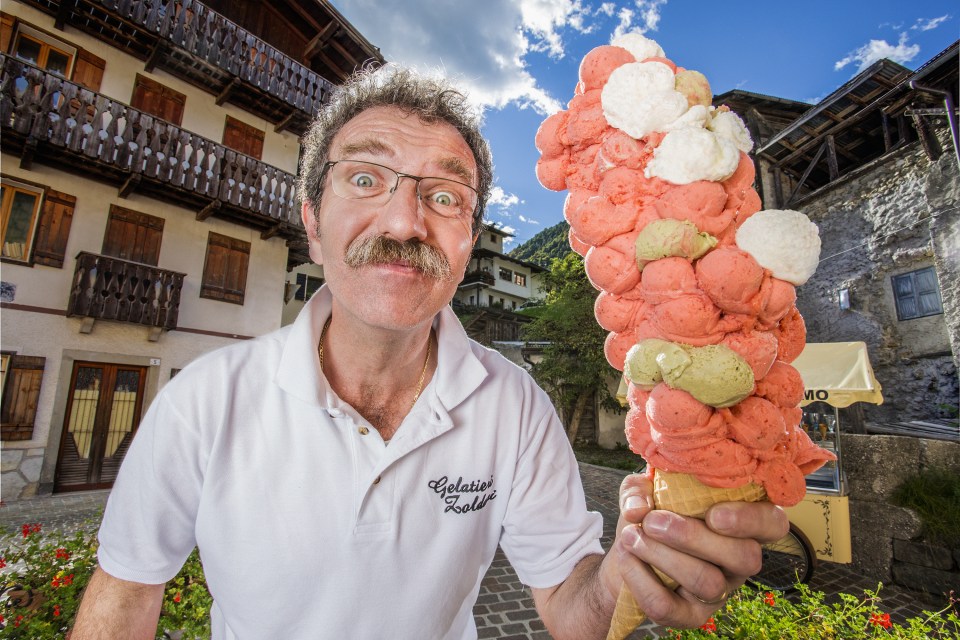  The experienced ice-cream shop owner has put his years of practice to great use