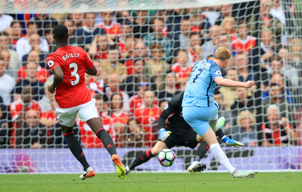 Kevin De Bruyne slots home to give City the lead