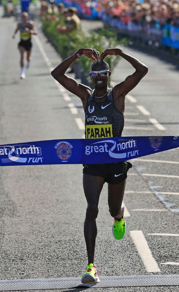 Britain's Mo Farah does his 'mobot' cele