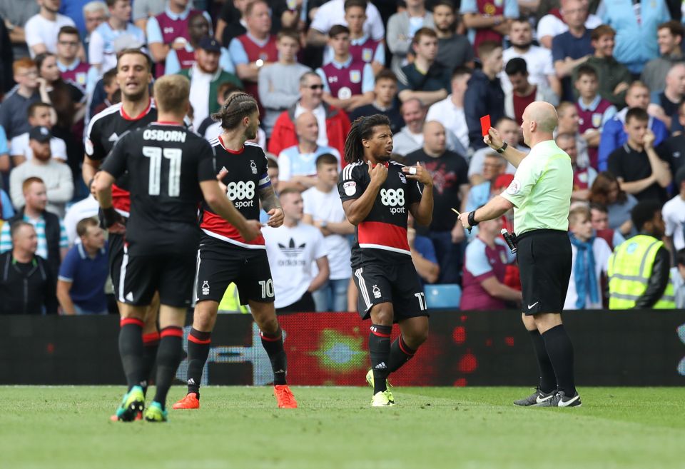  The late equaliser was tempered somewhat when the player who set it up, Hildeberto Pereira, was sent off for running into the crowd