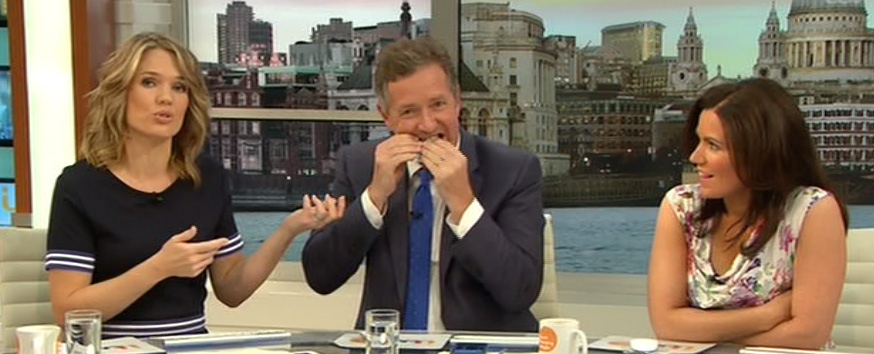  GMB host Piers Morgan ripped the new £5 note with his teeth