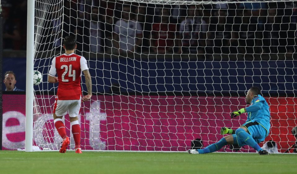 David Ospina and Hector Bellerin look on as Edinson Cavanis header nestles into the back of the net