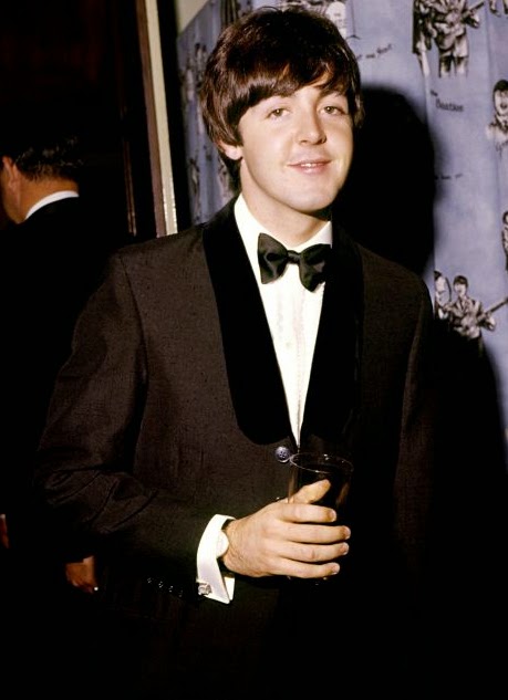  Paul McCartney first wore the jacket at A Hard Days Night premiere in 1964