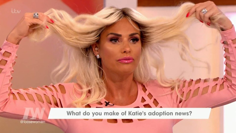 She wore a bright blonde wig on the lunchtime show