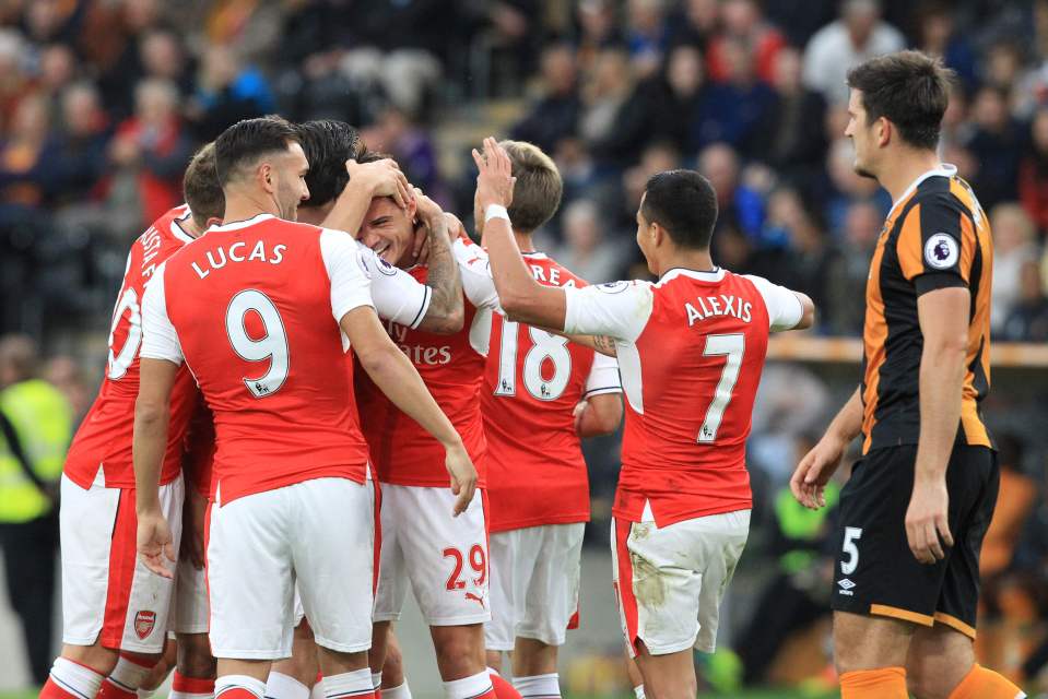  Arsenal players celebrate Granit Xhaka's goal at Hull