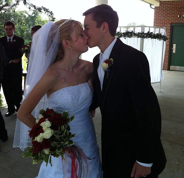 The couple married in 2011 and died just days apart