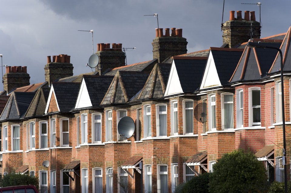 Row of terraced houses in London, UK