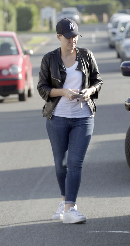  The blonde showcased her significant weight loss in a pair of skinny jeans, white t-shirt and leather jacket