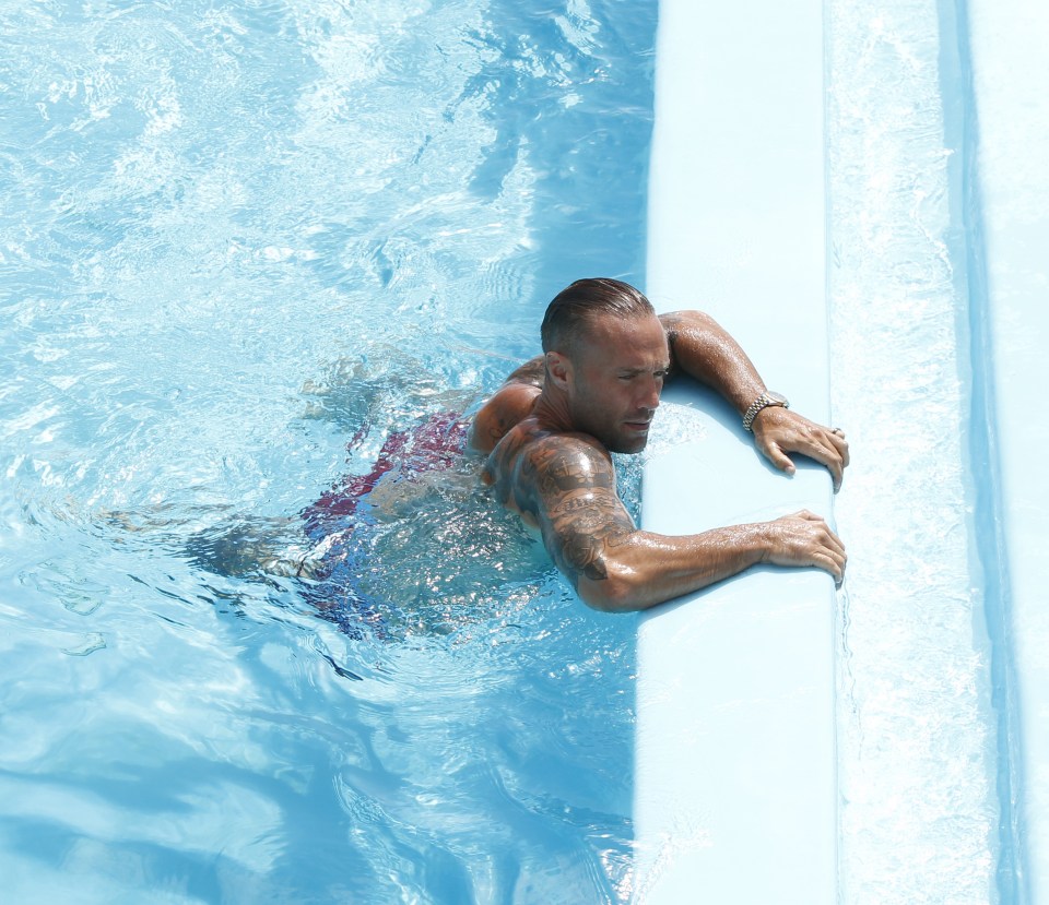  Calum went for a refreshing dip