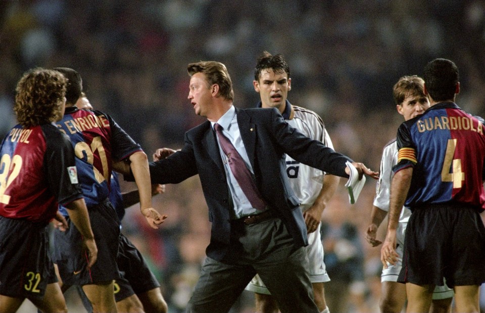  Louis van Gaal attempts to split up warring players during feisty clash in 1999